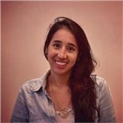 Profesional en ADE con más de 4 años de experiencia docente. Certificaciones de inglés nivel C1, TOEFL y IELTS. 