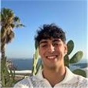 Ragazzo frequentante il Quinto Liceo Scientifico offre ripetizioni di matematica a ragazzi delle medie e del biennio