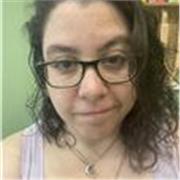Profesora de español nativa, disponible para clases orientadas a adultos o niños. 