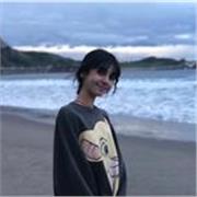 Soy una chica emprendedora que adora enseñar, especializada en áreas de Matemáticas y ciencias, pero además dibujo, inglés y cocin