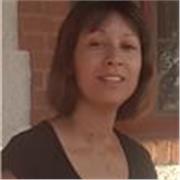 Passionnée par la transmission; je suis entièrement dévouée à mon métier d'enseignante de FLE et à mes élèves. 