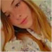 Studentessa universitaria diplomata in lingue internazionali impartisce lezioni di materie umanistiche, in particolare inglese e spagnolo e dopo scuola in generale ad alunni di scuola elementare e medie