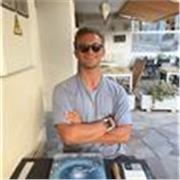 I'm an experienced English speaking sports coach who has a biology degree and want to teach science to kids online!