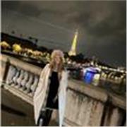 I’m a talkative and energetic person with a passion for teaching English, I’m eager to try share my love for English 