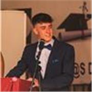 Estudiante de 3º de Ingeniería Biomédica en la UVA. Nota de PAU: 12, 924. Responsable, paciente y agradable. Inglés: B2 Cambridge.