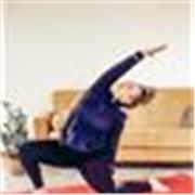 Lezioni di Yoga Dinamico per tutti i livelli, online, comodamente da casa tua! Oltre 10 anni di esperienza a tua disposizione!