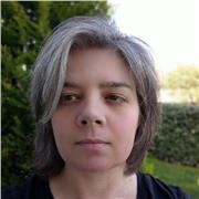 Laureata in Matematica offre lezioni di Analisi, Probabilità, Statistica, Geometria e Algebra Lineare, Fisica Generale e altre materie