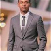  Je suis un traducteur et rédacteur passionné, spécialisé dans la traduction du français vers l’anglais et inversement.
J’aide les