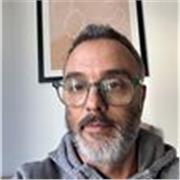 Profesor apto para todas las edades y para extranjeros 