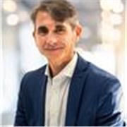 Profesional con amplia experiencia en formación y liderazgo educativo, especializado en potenciar habilidades y competencias.