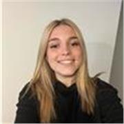 Sono una studentessa di giurisprudenza al secondo anno, mi sono diplomata con 100/100 presso il liceo classico internazionale, e svolto esercitazioni dell’ONU a New York e frequentato molti corsi presso scuole sia inglesi che tedesche. Ho la certificazion
