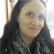 Laureata in Medicina e Chirurgia con diploma di Perfezionamento in Medicina Aeronautica e Spaziale (tesi in Medicina Legale)