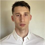 Je donne des cours à des étudiants du collège aux études supérieurs. Je reste à l'écoute pour toute question.