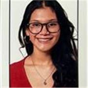 Titulada en inglés, profesora de forma presencial y ajustando siempre para ambos