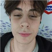 Capaz de enseñar a niños que estén cursando primaria o la E.S.O