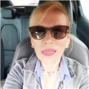 Offro lezioni private a bambini e ragazzi, cercando di trasmettergli la passione per lo studio.