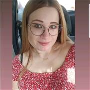 Diplomata al liceo delle scienze umane, impartisco lezioni private di italiano, storia, geografia, ecc