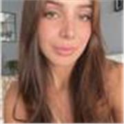 Profesora de estética y belleza, formada para ello