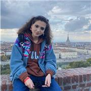 Universitaria di 23 anni con diploma scientifico, disponibile per: Matematica, Fisica, Storia, Italiano, Filosofia; 8 euro l'ora