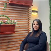 Tengo experiencia en la enseñanza de idiomas tanto a adoltus como niños
Doy clases de español a extranjeros
Soy clases de árabe como es mi lengua materna y doy clases de francés que mi segundo idioma y inglés a los niños .