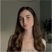 Profesora de Lengua y Literatura Española para todas las edades y niveles.