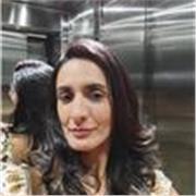 Professora de Inglês, para crianças e adultos, com mais de 10 anos de experiência em sala de aula e remoto