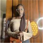 TRADUCTRICE EN FRANCAIS ET ANGLAIS + DEVELOPPER WEB