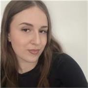 Prowadzenie zajęć online z dorosłymi, ale też z dziećmi. Miłe i sympatyczne podejście z pozytywna atmosferą