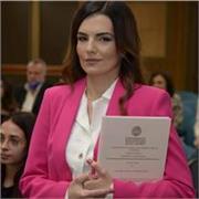 Impartisco lezioni di matematica per ragazzi di scuole medie e superiori. Esperienza nel settore con ottimi risultati