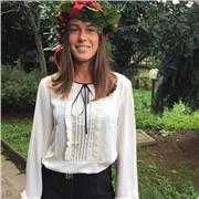 Traduttrice di Inglese e spagnolo. Disponibile a qualsiasi tipo di lezione in lingua, dalla lettura alla traduzione