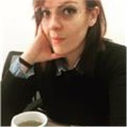 Profesora de matemáticas ayuda con sus clases y tareas a quienes lo necesiten