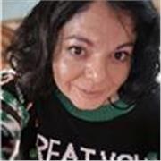 Maestro de apoyo en clases de matemáticas básicas para niños de primaria, secundaria y bachillerato