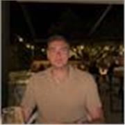 Fußballer der jungen Fußballern Tipps und Hilfe gibt 