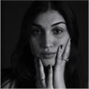 Disponibile per lezioni online e in presenza di persona training