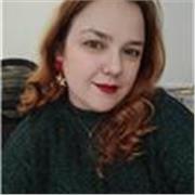 Profesora titulada en Historia, Geografía e Historia del Arte. Con experiencia en escuelas, institutos internacionales y Bachiller