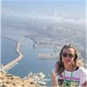 Passionnée de lecture et de la langue française 