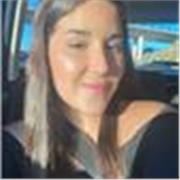 Profesora de matemáticas o lengua a niveles escolares de 5 a 12 años.