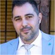 Titulado en Máster de Diseño y programación de videojuegos (con Unreal Engine). Enseño a desarrollar de forma sencilla y práctica.