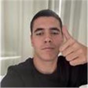 Acabo de terminar bachillerato y tengo muchas ganas de enseñar todo lo que he aprendido durante todos estos años.