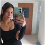 Profesora de inglés da clases a todas las edades