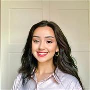 Psicóloga, Psicopedagoga y Orientadora Educativa imparte sesiones de refuerzo escolar a alumno con necesidades de apoyo educativo