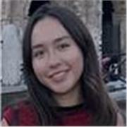 Studentessa universitaria internazionale a Roma offre lezioni di inglese e/o francese
