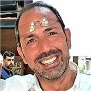 Matematica per ragazzi elementari, medie e liceo. Sono giornalista, amo la lingua italiana. Sono di Palermo