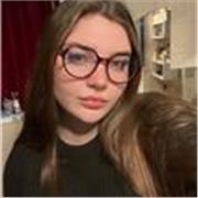 Sono una ragazza diplomata in Chimica, materiali e biotecnologie, disponibile a fare ripetizioni di chimica generale e organica