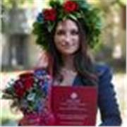 Laureata in Mediazione Linguistica Interculturale offre lezioni di spagnolo (avanzato), inglese (avanzato) e italiano (madrelingua)