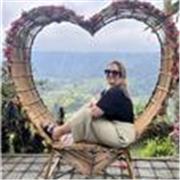 Aiuto compiti e supporto allo studio per studenti fino alle medie.