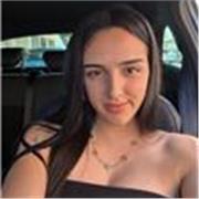 Profesora de inglés en varias academias, jóvenes y adultos. 