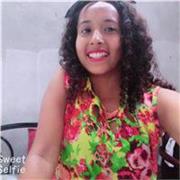 Me defino como tu copiloto creativo y asistente personal de aprendizaje, no soy una profesora tradicional, sino una ayuda 