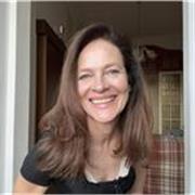 Sono tedesca madrelingua e offro lezioni in presenza per principianti, mio metodo consiste in conversazioni liberi e letture