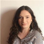 Etudiante en Licence de Psychologie et ayant fait une classe préparatoire scientifique, je souhaite apporter mon aide à des élèves ayant des difficultés en sciences